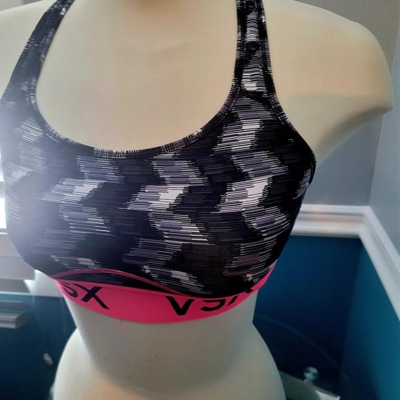 VSX Women's Sports Bra Victoria's Secret Sport the player - Picture 3 of 4